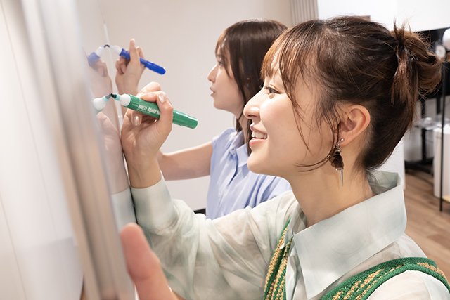 「町中華で飲ろうぜ」三期生コンビに注目! 家飲み派・谷口彩菜&外飲み派・鈴木美羽の飲み事情とは?
