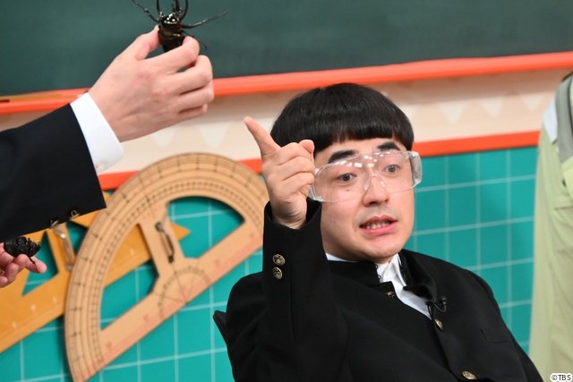 内村光良“先生”が芸人たちへ大喜利出題　お笑い育成型バラエティー「内村笑学校」2週連続放送