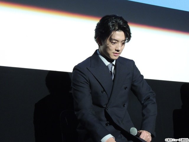 伊藤健太郎と寛一郎が“100日限定で生まれ変わりたいもの”とは?「海が好きなので……」