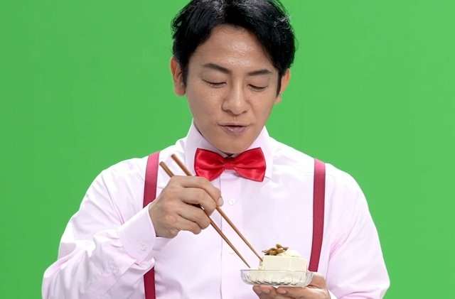 片岡愛之助と大橋和也が「桃屋」新CMで親ビン&子ビンに!「宇宙でもCM撮りましょうね!」
