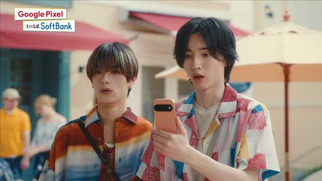 なにわ男子がソフトバンク新CMに登場! 道枝駿佑&藤原丈一郎の渡航時マイルールは「翻訳機を使わない」