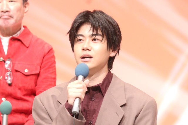 「赤灯えれじい」黒崎煌代×鳴海唯の“関西コンビ”が「ずっとけんかしていた」信頼関係を告白
