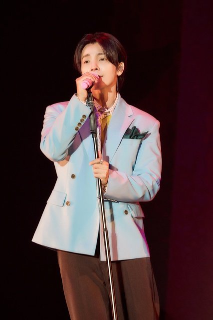 SUPER JUNIOR-D&E、日本初のファンパーティーで笑って歌って大騒ぎ! シンドンもサプライズ登場