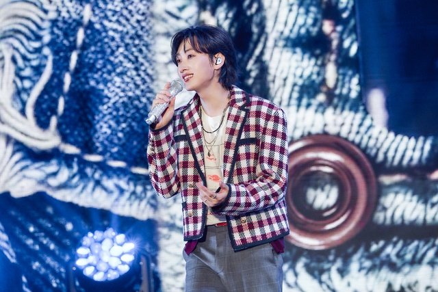 SUPER JUNIOR-D&E、日本初のファンパーティーで笑って歌って大騒ぎ! シンドンもサプライズ登場