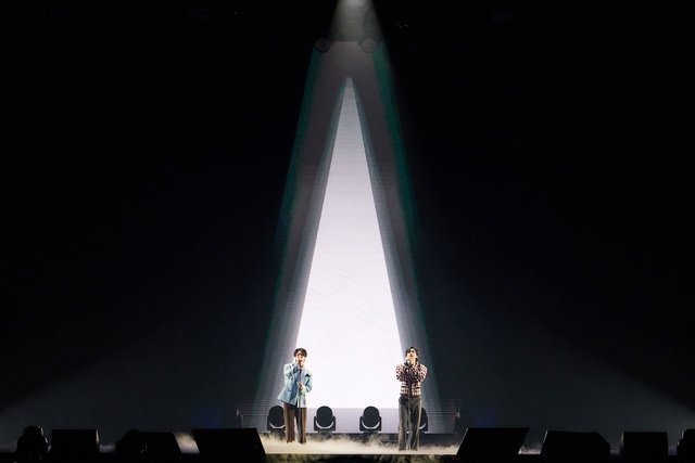 SUPER JUNIOR-D&E、日本初のファンパーティーで笑って歌って大騒ぎ! シンドンもサプライズ登場