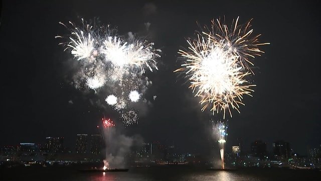 11年ぶりに復活!「東京湾大華火祭」をBS朝日で放送 若手スタッフが語る見どころ