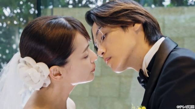 “悪い男”鯖崎（松田元太）ついに陥落!?「はだかんぼうたち」第5話　桃（加藤ローサ）と激甘展開