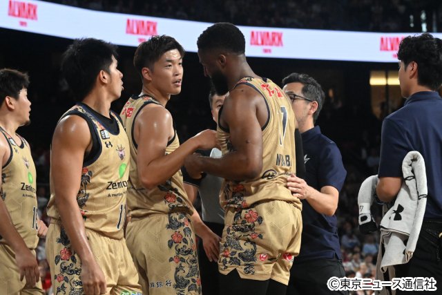 10年前の対戦再び! Bリーグ「シン・バスケ」開幕。「A東京×琉球」熱戦フォトレポート!