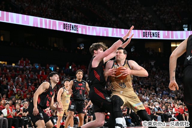 10年前の対戦再び! Bリーグ「シン・バスケ」開幕。「A東京×琉球」熱戦フォトレポート!
