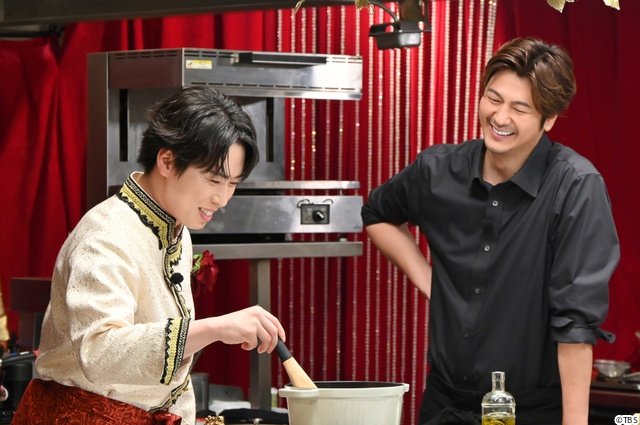 宮舘涼太が本木雅弘＆青木崇高へ手作りの特製弁当を差し入れ「黄金のワンスプーン！」