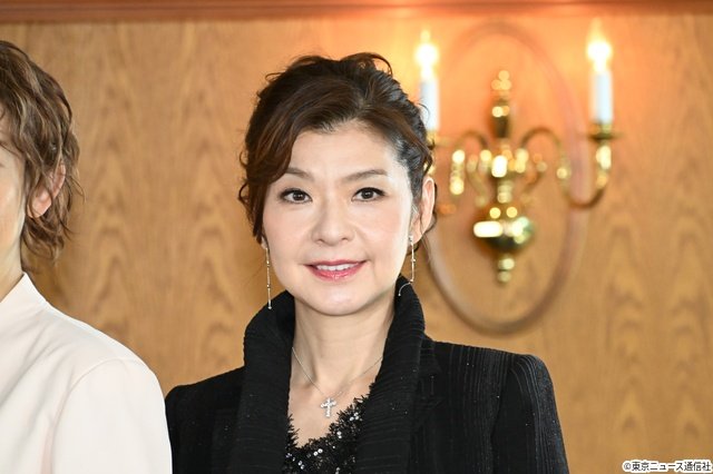 宝塚トップ男役OGら夢の祭典！　小柳ルミ子、妹分・黒木瞳へメッセージ「酔っぱらって……」