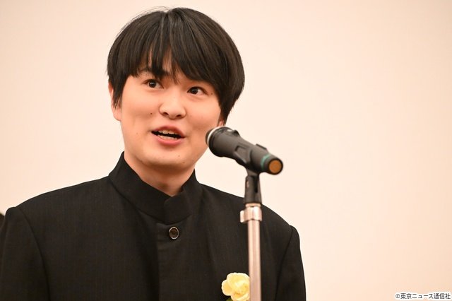 此元和津也が第44回向田邦子賞贈賞式で喜びを語る! 水上恒司、山田杏奈、望月歩、森田想らが祝福