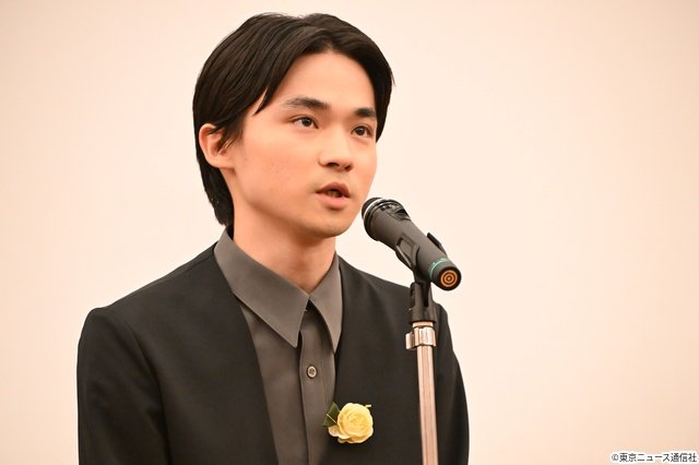 此元和津也が第44回向田邦子賞贈賞式で喜びを語る! 水上恒司、山田杏奈、望月歩、森田想らが祝福
