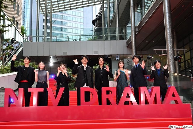 大泉洋、福士蒼汰、チ・チャンウク、今田美桜、山下智久らが華やかにレッドカーペット登場