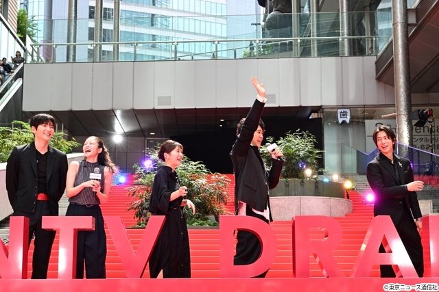 大泉洋、福士蒼汰、チ・チャンウク、今田美桜、山下智久らが華やかにレッドカーペット登場