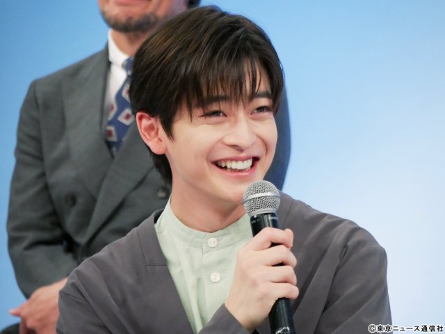 高橋文哉、芦田愛菜を「努力の天才肌」と絶賛!「南田南弁護士は天才肌」撮影現場で感じた驚き